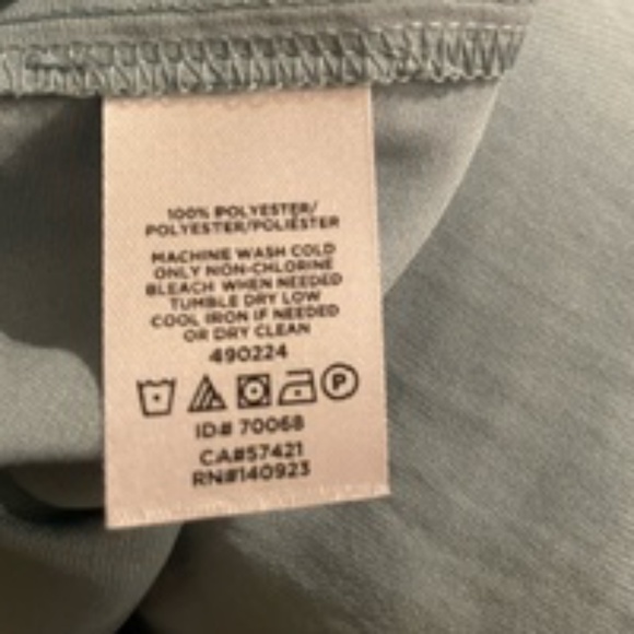 Loft - Soft Turquoise Long Sleeve Blouse - Size Medium - Picture 6 of 6